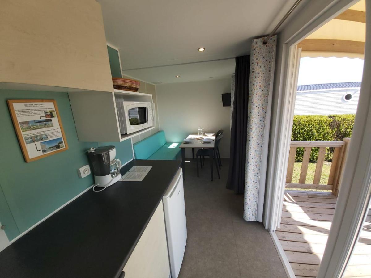 Camping Sainte Mere Eglise Exterior foto